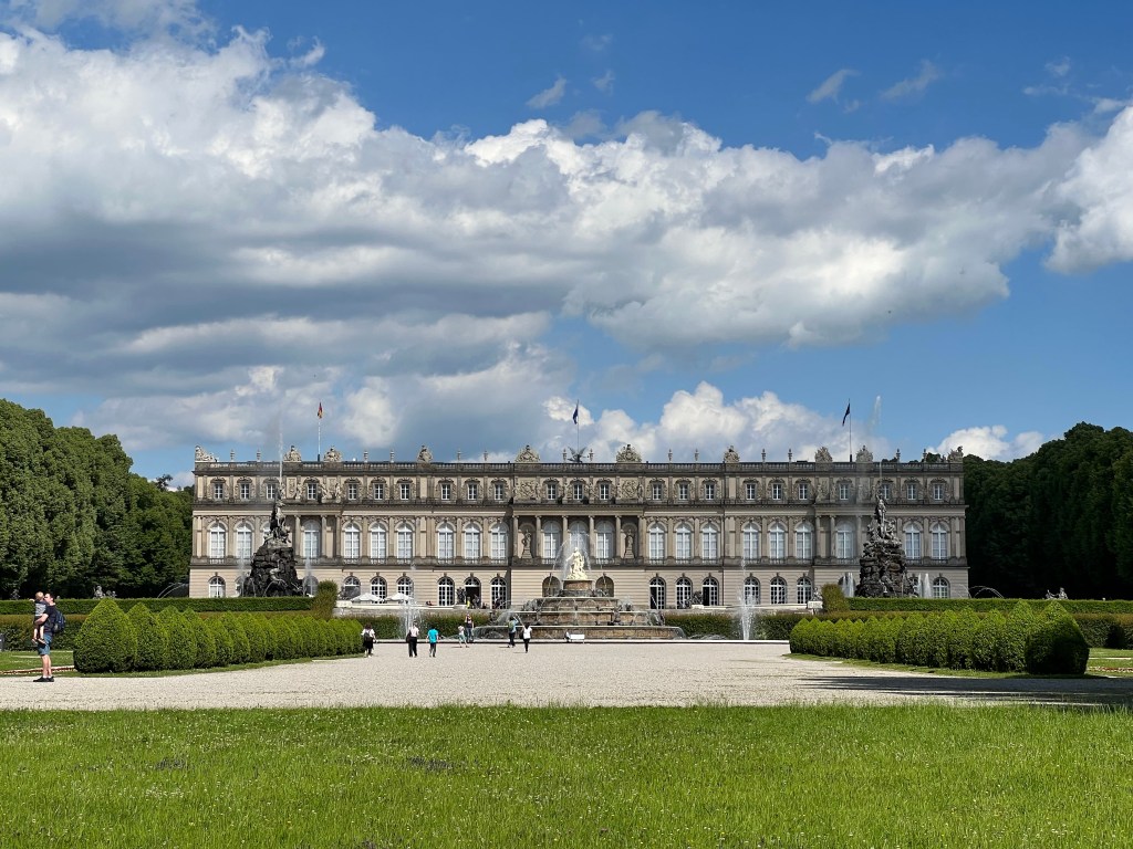 How many castles does one kingdom&nbsp;need?